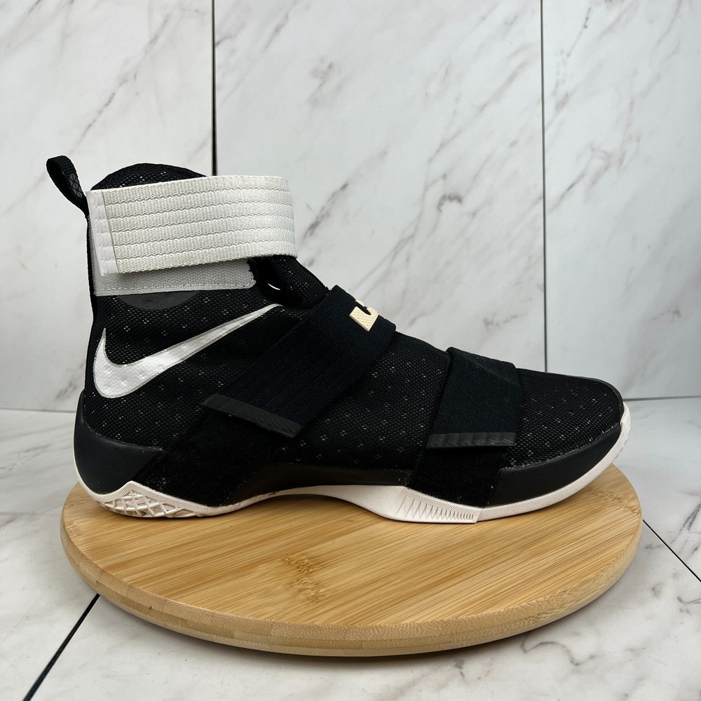 Nike LeBron Soldier 10 TB Mens Size 14 Team White Silver Black Sneaker 844380001